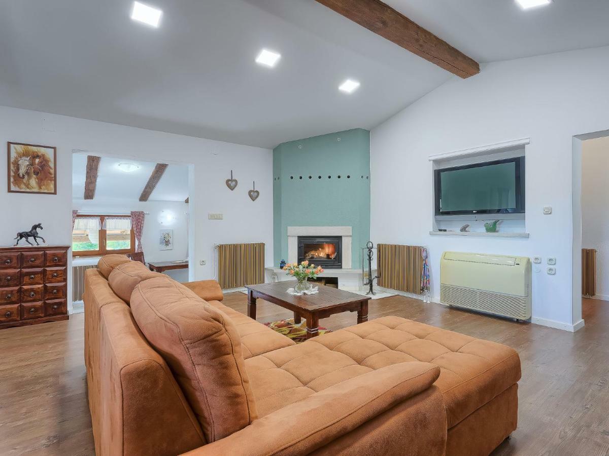 Holiday Home Country House D&D By Interhome 普拉 外观 照片